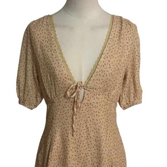 STORIA Yellow Floral Puff Sleeve Dress‎ Cottagecore Mini V Neck Plunge Sz L Lace - Picture 5 of 8